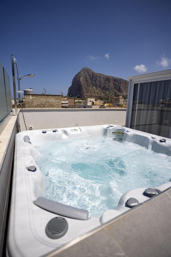 Acquaro Suite Apartments Сан-Вито-Ло-Капо Экстерьер фото